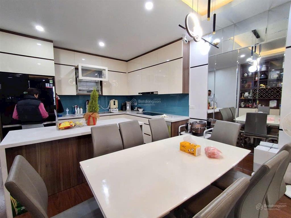 Bán nhà thạch bàn, long biên, 90m2, 6 tầng, 27.5 tỷ, phân lô ô tô tránh vỉa hè thang máy kinh doanh