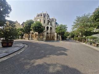Bán biệt thự việt hưng, bùi thiện ngộ, 250m2, 91 tỷ, lô góc đột phá không gian, phong cách độc đáo