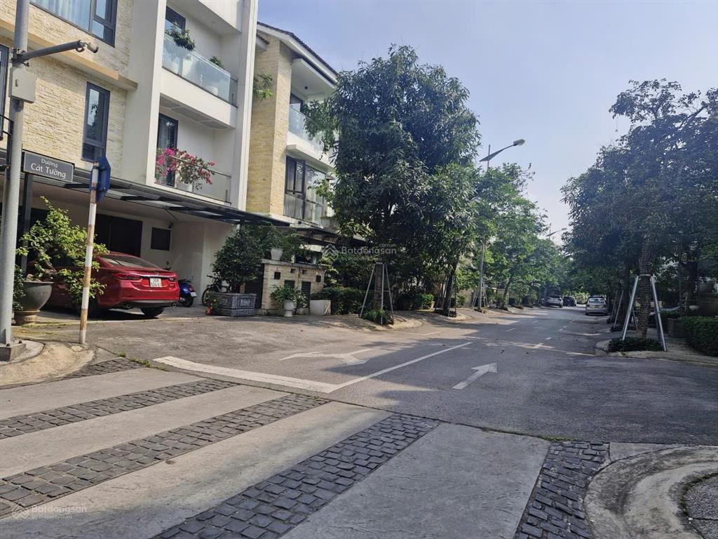 Bán nhà liền kề vũ đình tụng, long biên, 144m2, giá 33.1 tỷ, không gian yên bình văn minh đáng sống