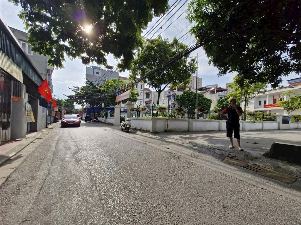 Bán đất ngọc trì, bát khối, 152m2, mt 7.7m, giá 36.5 tỷ, ô tô tránh, vỉa hè, thông kinh doanh