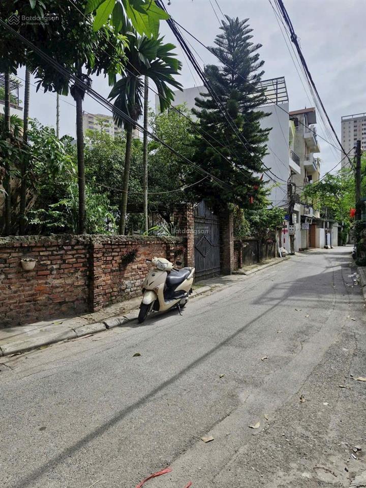 Bán đất cổ linh, thạch bàn, long biên, 65m2, giá 16 tỷ, ô tô tải tránh, vỉa hè, kinh doanh siêu hot