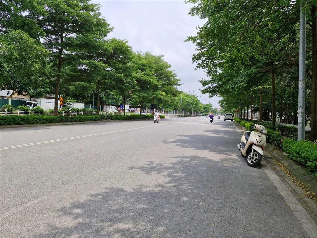 Bán đất thạch bàn, đồng dinh, long biên, 66m2, giá 11.5 tỷ, ô tô, ở tuyệt vời, khổ đất hiếm