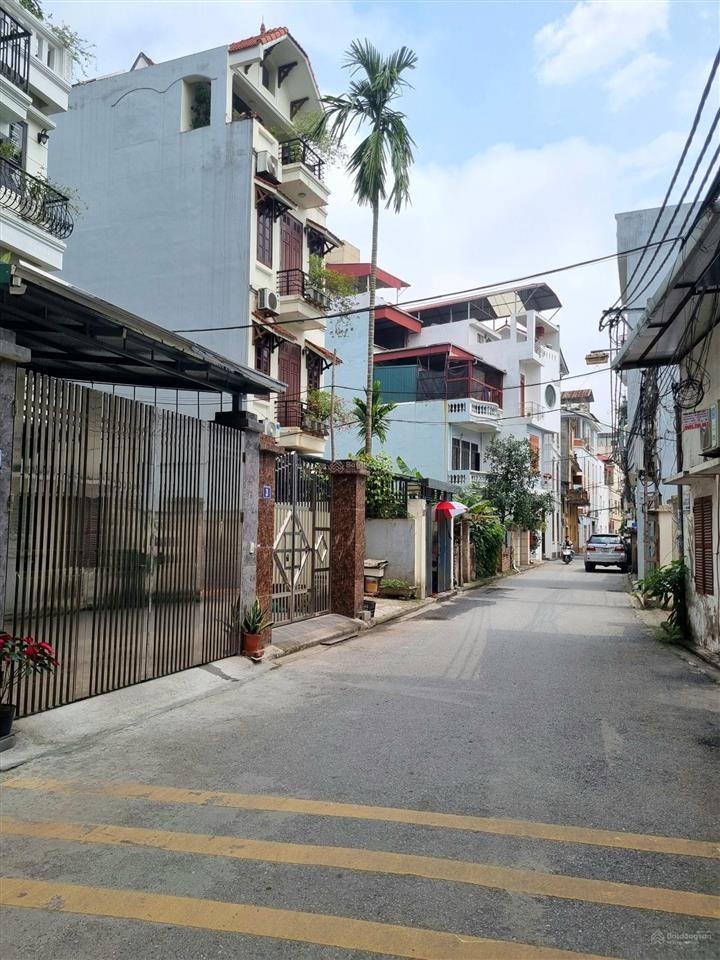 Bán đất tư đình, cổ linh, long biên, 125m2, giá 31.9 tỷ, phân lô, ô tô tránh, 2 thoáng, kinh doanh