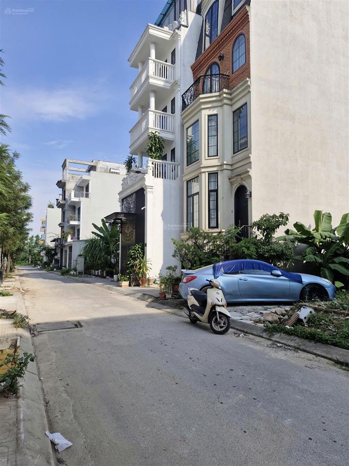 Bán đất tđc tư đình, cổ linh, long biên, 90m2, mt 4.8m, giá 27.5 tỷ, ô tô tránh vỉa hè công viên