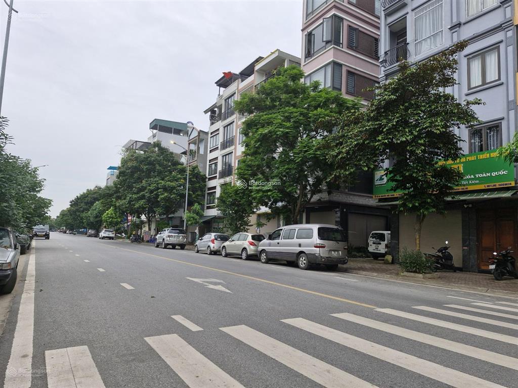 Bán đất thạch bàn, nguyễn văn linh, long biên, 70m2, mt 4m, giá 16 tỷ, ô tô tránh, ở tuyệt vời