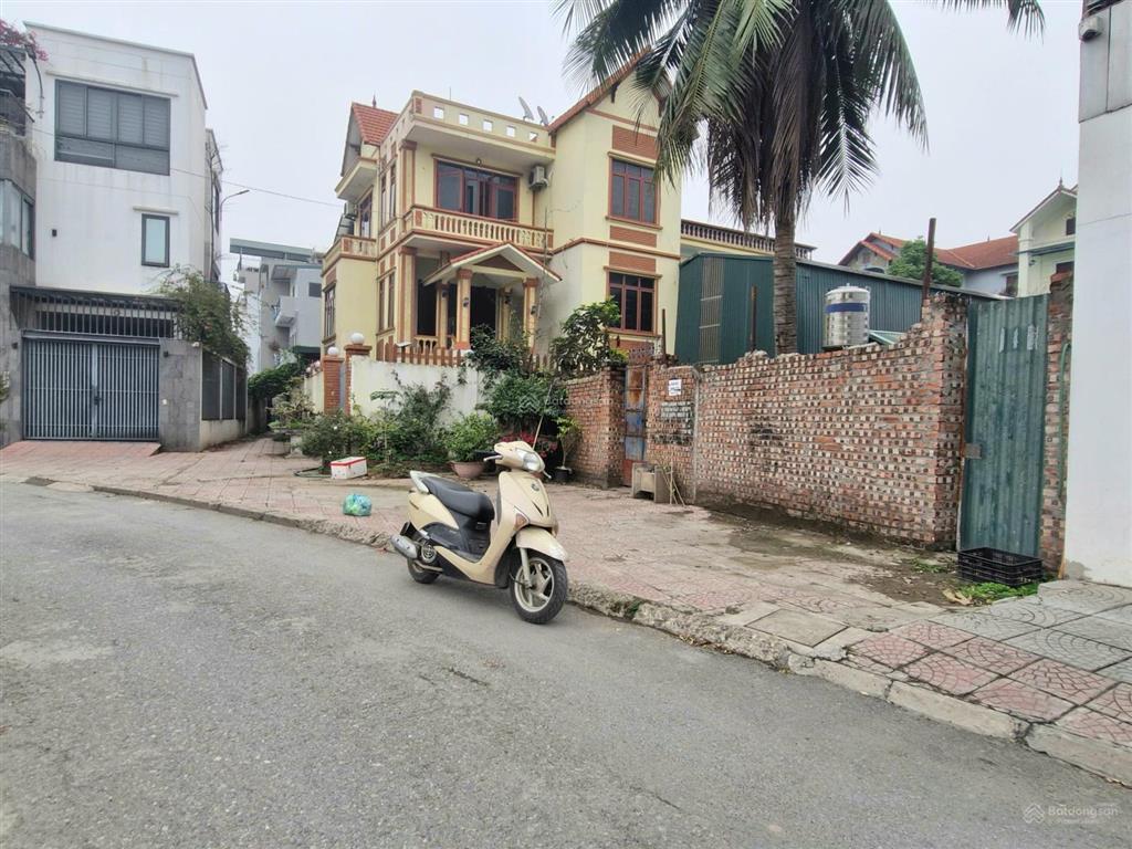 Bán đất hoa động, cự khối long biên, 86m2, giá 11,3 tỷ, phân lô ô tô tránh vỉa hè view hồ tuyệt đẹp
