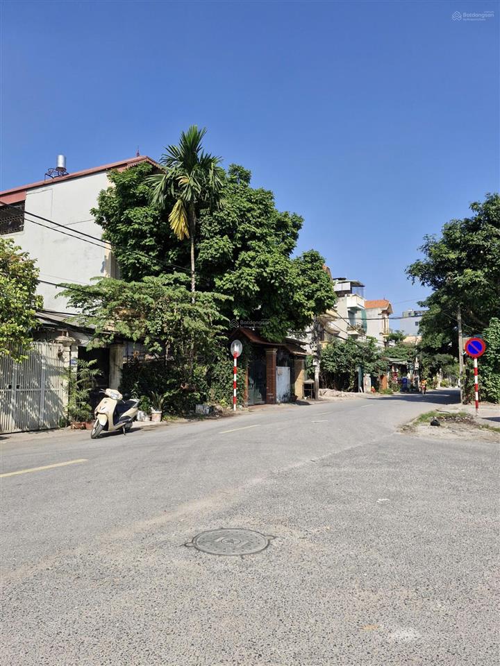 Bán đất mặt phố tư đình, long biên, 100m2, giá 27 tỷ, kinh doanh sầm uất, tiềm năng lớn chờ cầu thđ