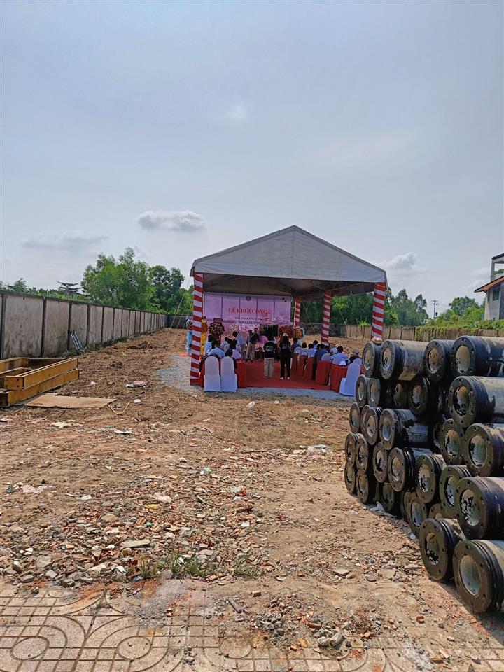 Hàng siêu hiếm ngang 5m + giáp rạch, dt ~156m2 (5x31,2m), 104m2 thổ cư, 51m2 đất vườn, p long phước