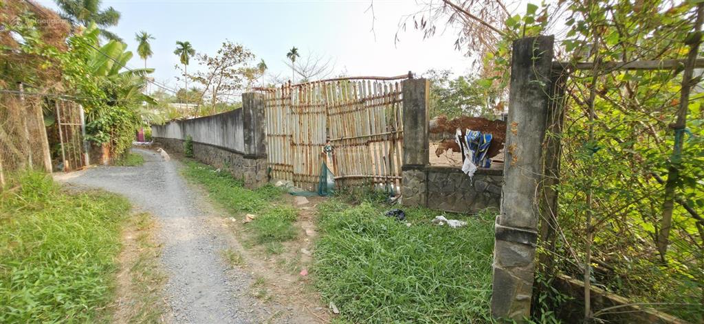 Bán 1.114m2 (32x34m), có 272m2 thổ cư, gần khu làng đh, giá chỉ 10,5 tỷ. p long phước, quận 9, hcm