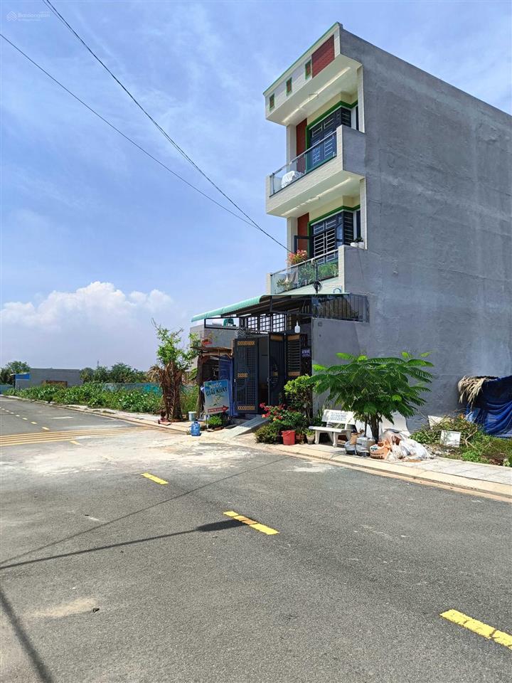 Bán lô đất ngộp 64m2(4x16), da blue diamond riverside, shr, sang tên ngay, p long phước, tp thủ đức