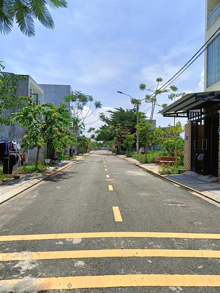 Bán lô đất ngộp 64m2(4x16), da blue diamond riverside, shr, sang tên ngay, p long phước, tp thủ đức