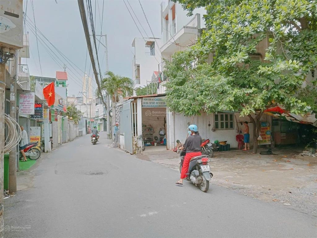 Chủ cần tiền giảm sâu bán nhà riêng tại p cát lái, q2 cũ giá 18,5 tỷ, 256m2 thổ cư ngang 7,7m x 32m