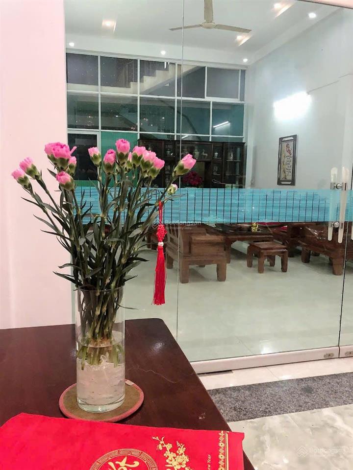 Chính chủ chuyển vô sg cần bán nhanh nhà mặt phố tâm huyết đang cho thuê kinh doanh sầm uất