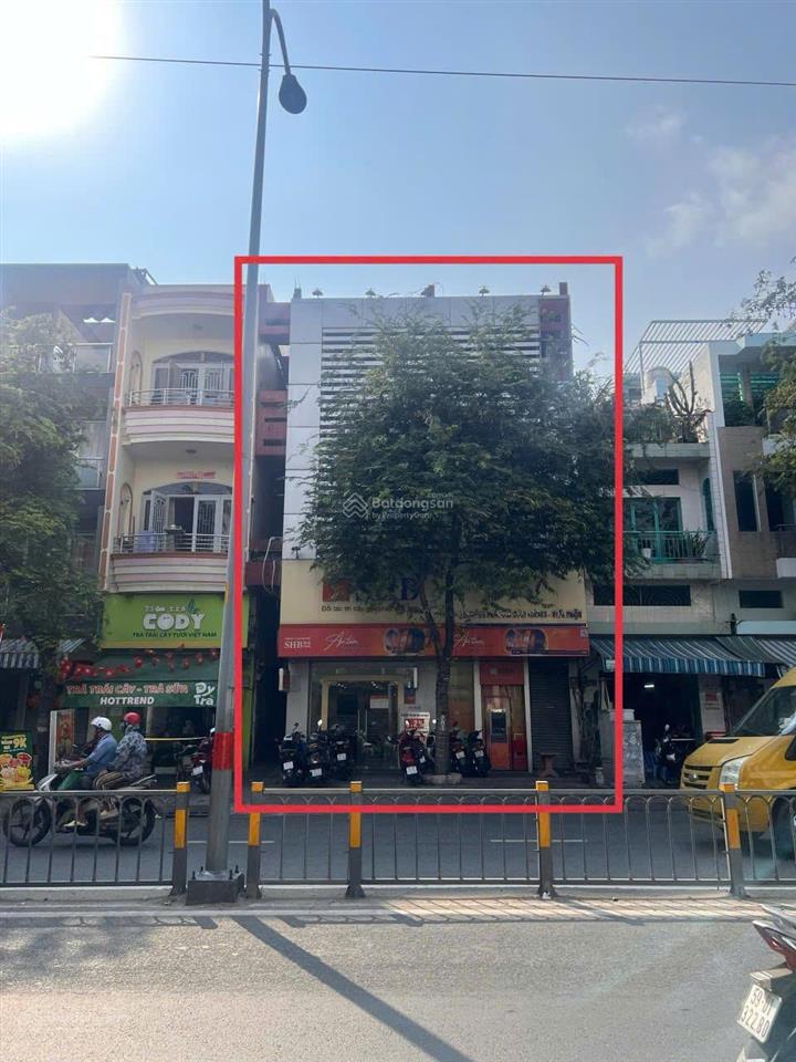 Bán nhà mt minh phụng f10 q11 8x14 đang cho thuê 40tr giá 36 tỷ còn tl