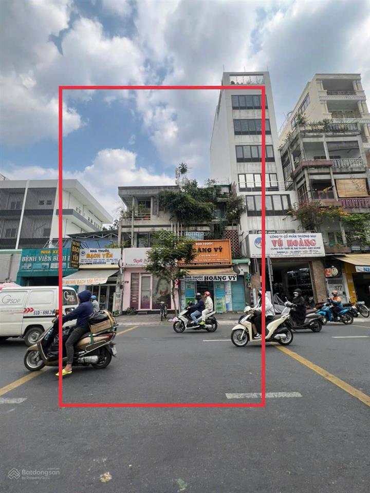 Bán nhà mt 373 điện biên phủ f4 q3 13x18 (241m2) hướng tây bắc vuông vức giá 105 tỷ tl