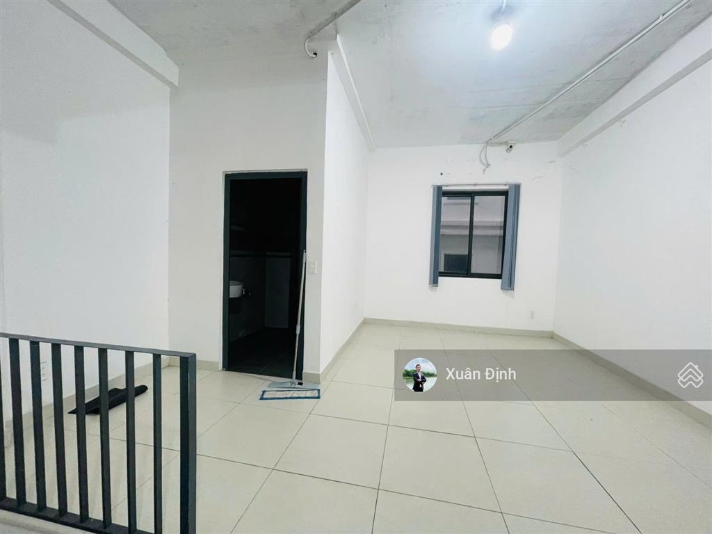 Bán gấp nhà phố lakeview city 5x20m 1 trệt 3 lầu hoàn thiện hướng nam chỉ 20,5 tỷ hđmb