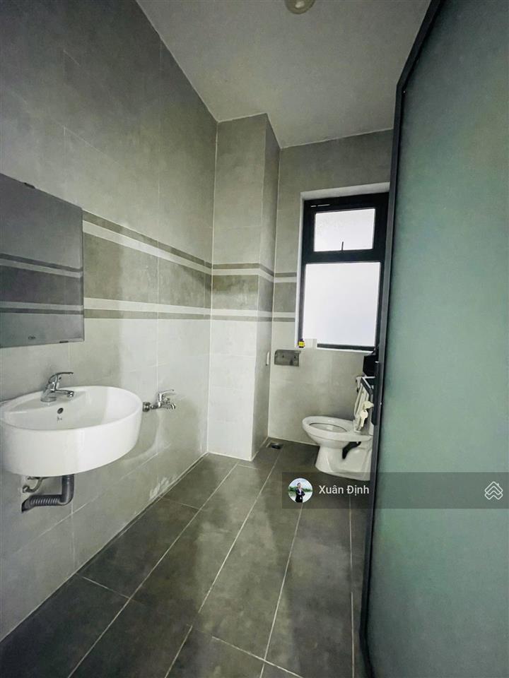 Bán gấp nhà phố lakeview city 5x20m 1 trệt 3 lầu hoàn thiện hướng nam chỉ 20,5 tỷ hđmb