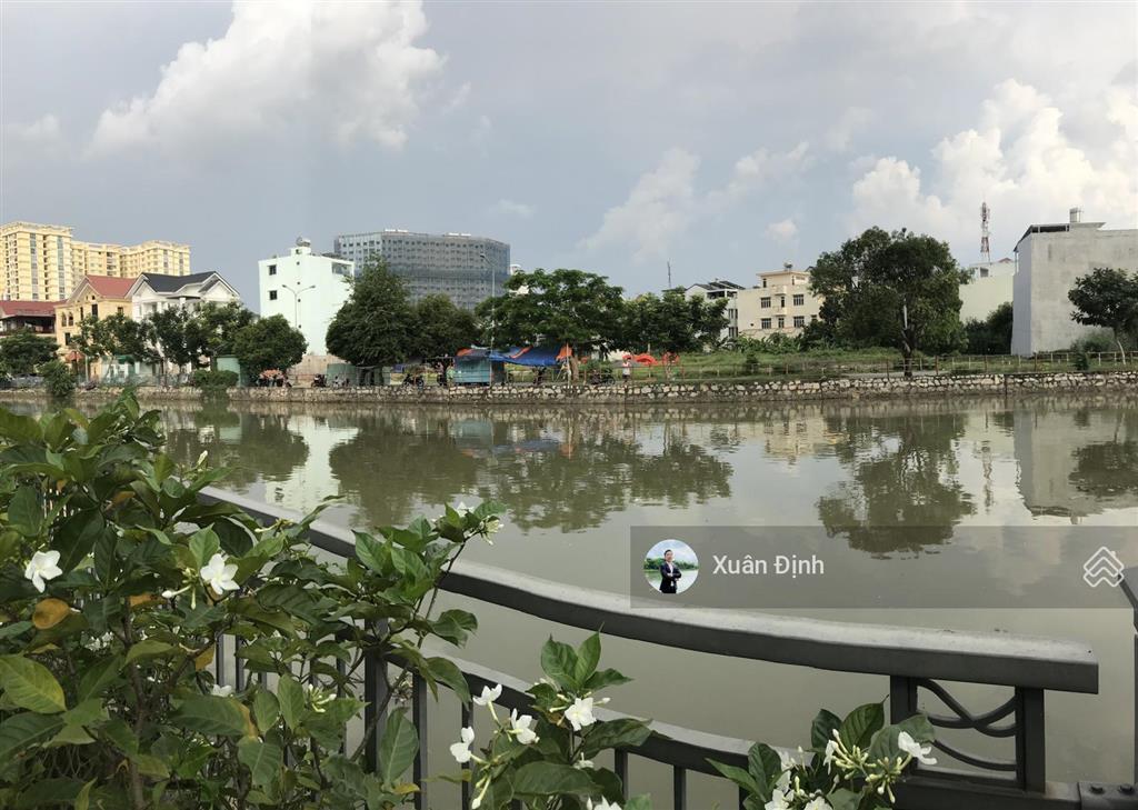 Bán gấp biệt thự view sông lakeview city 8x20m nhà thô 1 trệt 2 lầu giá 30 tỷ/căn, vị trí đẹp