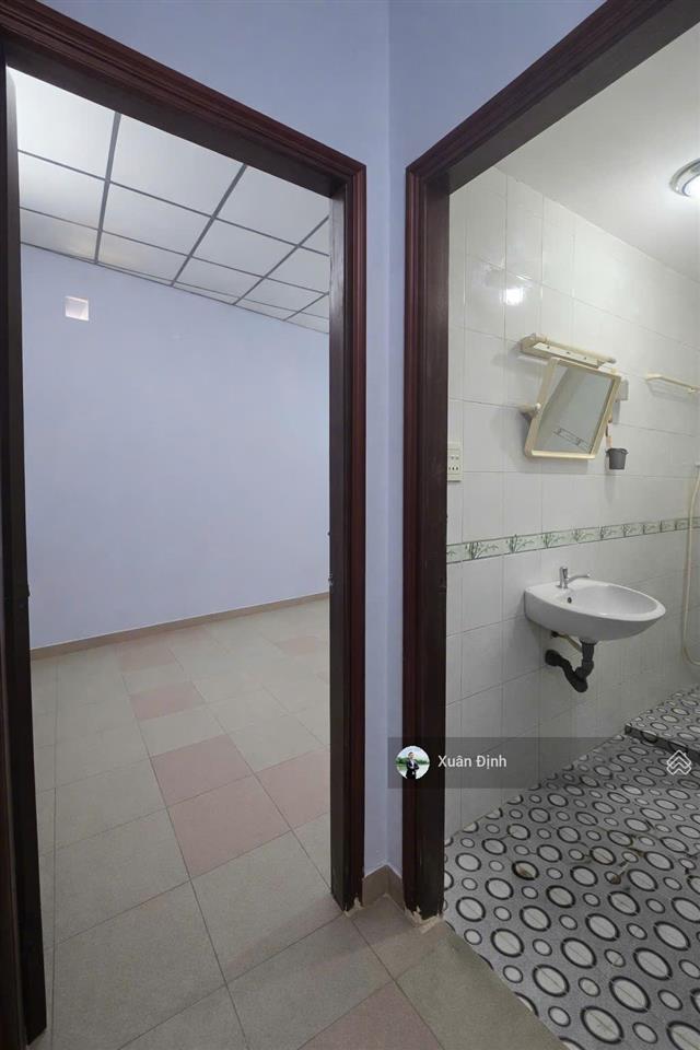 Bán nhà lê văn thịnh quận 2 cũ, 55m2 ngang 4,1m nở hậu 4,8m 2 tầng 2pn 2wc, gần bv, giá 5,8 tỷ shr