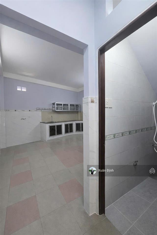 Bán nhà lê văn thịnh quận 2 cũ, 55m2 ngang 4,1m nở hậu 4,8m 2 tầng 2pn 2wc, gần bv, giá 5,8 tỷ shr
