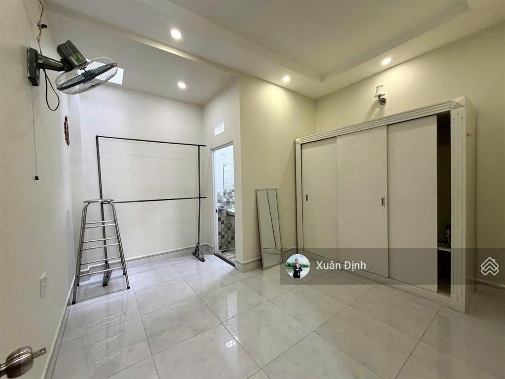 Nhà đẹp bình trưng tây, q2 hẻm 6m ô tô tránh 3 tầng hoàn công sổ chuẩn giá chỉ 7,6 tỷ dọn ở ngay