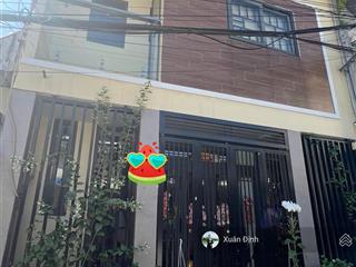Bán gấp nhà dưới 5 tỷ quận 2, 2 tầng 2pn, hẻm ô tô 7 chỗ đỗ cửa, gần nguyễn thị định