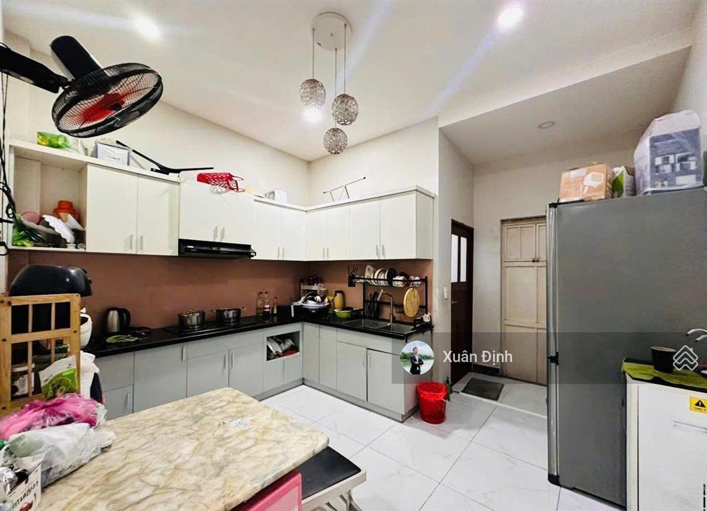 Bán gấp nhà linh tây thủ đức 2 mặt hẻm ô tô thông 51m2 chỉ 4.79 tỷ sổ riêng đẹp ở ngay