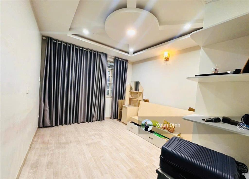 Bán gấp nhà linh tây thủ đức 2 mặt hẻm ô tô thông 51m2 chỉ 4.79 tỷ sổ riêng đẹp ở ngay