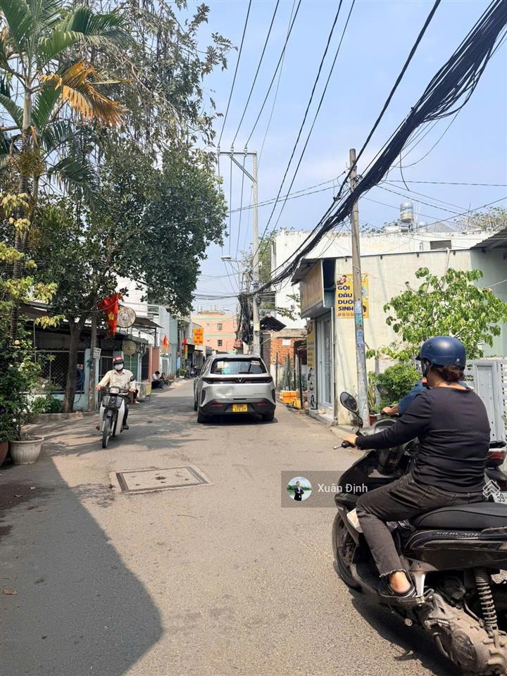 Nhà riêng mặt tiền bình trưng q2 72m2 2 tầng 3pn đang cho thuê 8tr gần nguyễn thị định giá còn 7.9t