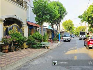 Bán nhà mặt tiền phước bình, gần chợ, dt 102m2, vị trí kinh doanh đỉnh, sổ vuông đẹp, giá 9.7