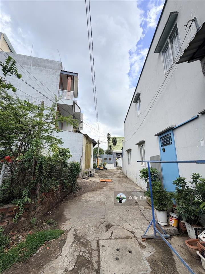 Bán gấp đất bưng ông thoàn  phú hữu 95m² đường xe hơi tới đất giá chỉ 3,59 tỷ,sổ riêng gần ủy ban