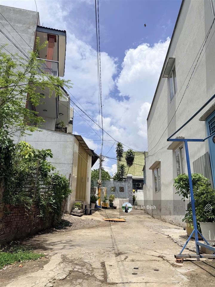 Bán gấp đất bưng ông thoàn  phú hữu 95m² đường xe hơi tới đất giá chỉ 3,59 tỷ,sổ riêng gần ủy ban
