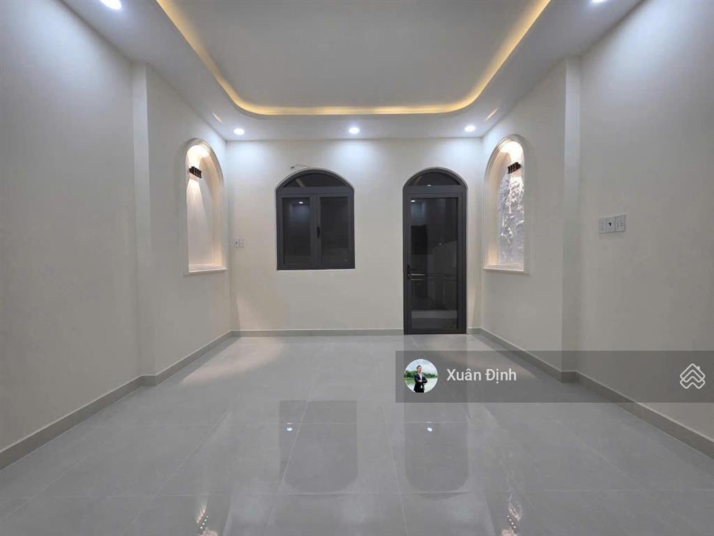 Nhà mặt tiền kha vạn cân 120m2  1 trệt 1 lầu 3pn  chỉ 9.4 tỷ hơn 70tr/m2, sân rộng kinh doanh đẹp