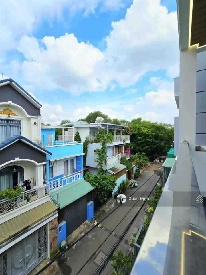 Nhanh mới kịp  nhà phố long trường 50.3m2, 3 tầng, hoàn công đủ ô tô 6m, gần chợ, giá chỉ 4,75 tỷ