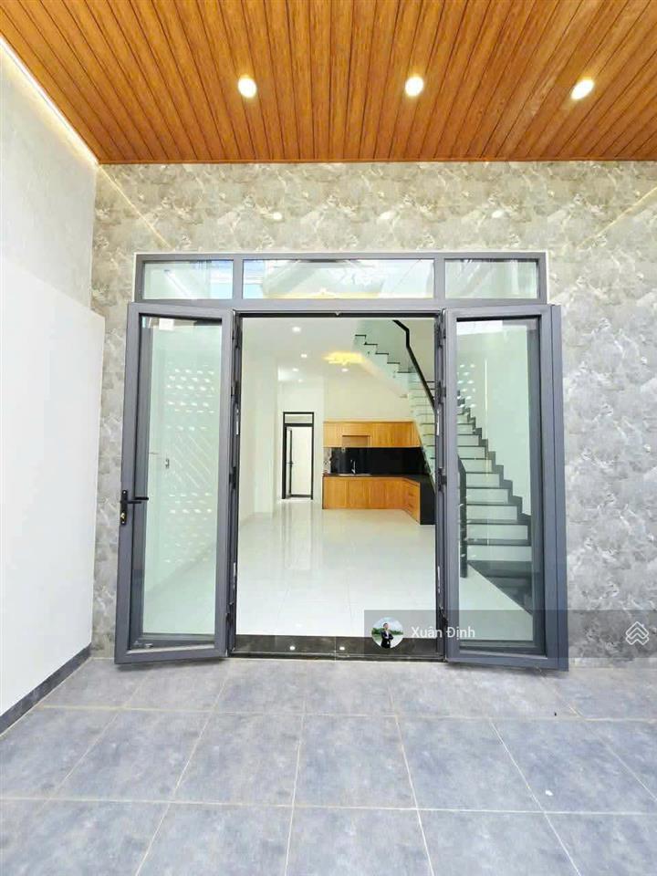 Nhanh mới kịp  nhà phố long trường 50.3m2, 3 tầng, hoàn công đủ ô tô 6m, gần chợ, giá chỉ 4,75 tỷ