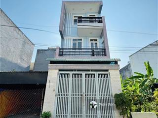 Giá mới 4.8 tỷ  bán nhà trường lưu  long trường tp thủ đức 50.4m2 3 tầng 4pn đường xe hơi sổ đẹp