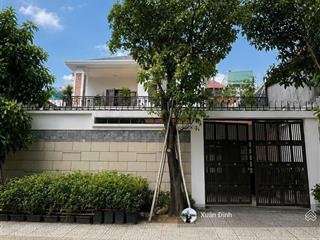 Biệt thự sân vườn phước bình quận 9 thủ đức cũ 351m ngang 12m hồ bơi riêng sổ hồng riêng giá 35 tỷ