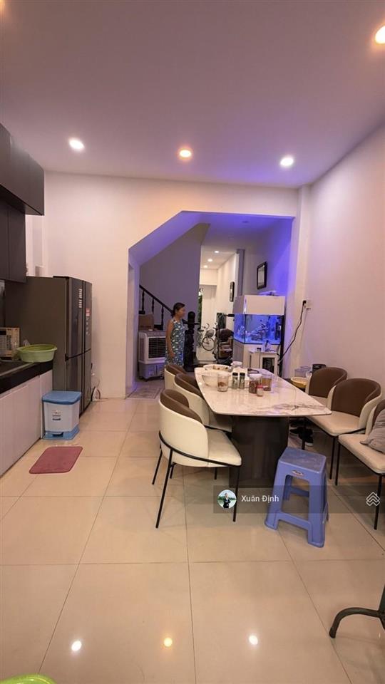Nhà gò cát, phú hữu 80,1m2 công nhận sổ hồng riêng hoàn công đầy đủ đường rộng 6m, chỉ 6,4 tỷ