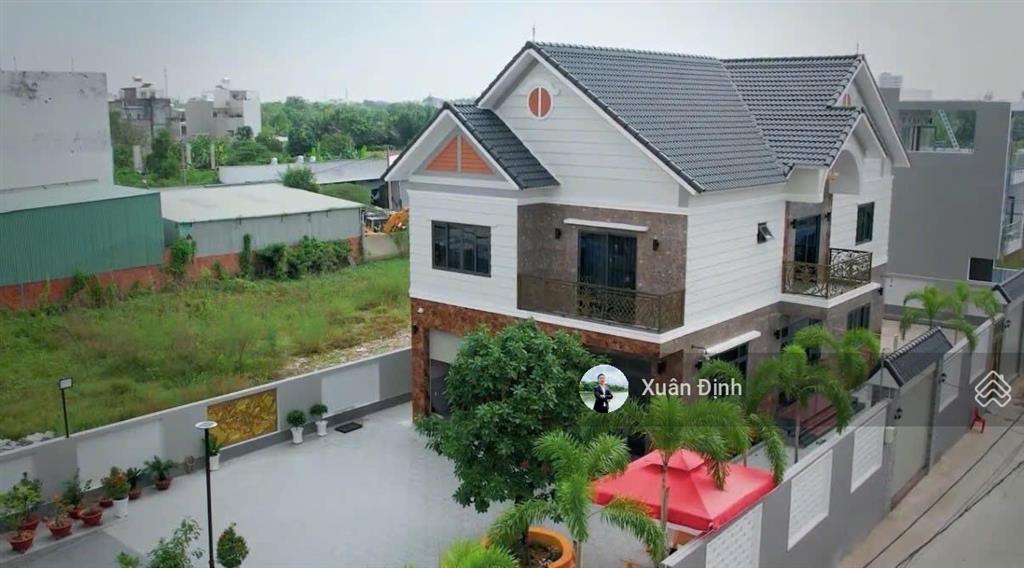 Biệt thự góc 2 mặt tiền 545m2 sân vườn mặt tiền bưng ông thoàn gần villa park thủ đức, giá 49.5 tỷ