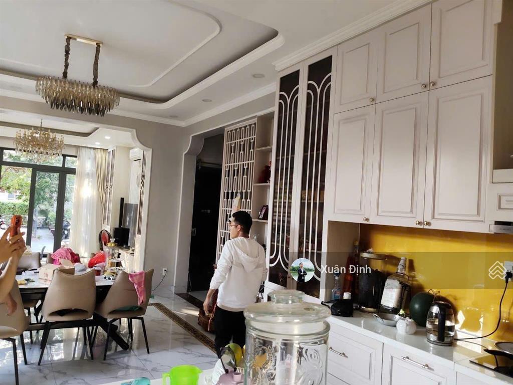 Biệt thự góc 2 mặt tiền 545m2 sân vườn mặt tiền bưng ông thoàn gần villa park thủ đức, giá 49.5 tỷ