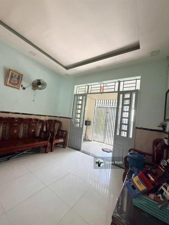 Nhà 2 tầng mới góc 2 mặt hẻm phú hữu, gần nguyễn duy trinh, 49,4m2, 3pn, giá 4,6 tỷ, sổ riêng, ô tô