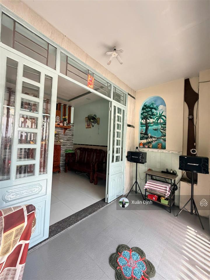 Nhà 2 tầng mới góc 2 mặt hẻm phú hữu, gần nguyễn duy trinh, 49,4m2, 3pn, giá 4,6 tỷ, sổ riêng, ô tô
