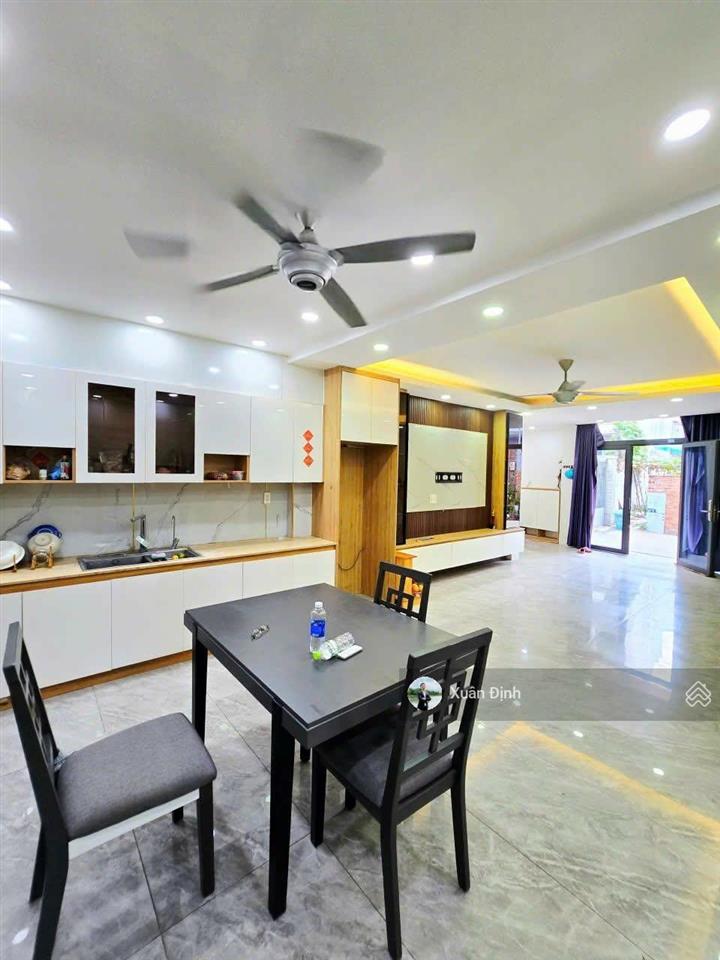 Bán nhà 5 tầng bình trưng tây 66m2 ngang 8.4m ô tô gần bv lê văn thịnh hoàn công đủ giá 8.6 tỷ 4 pn