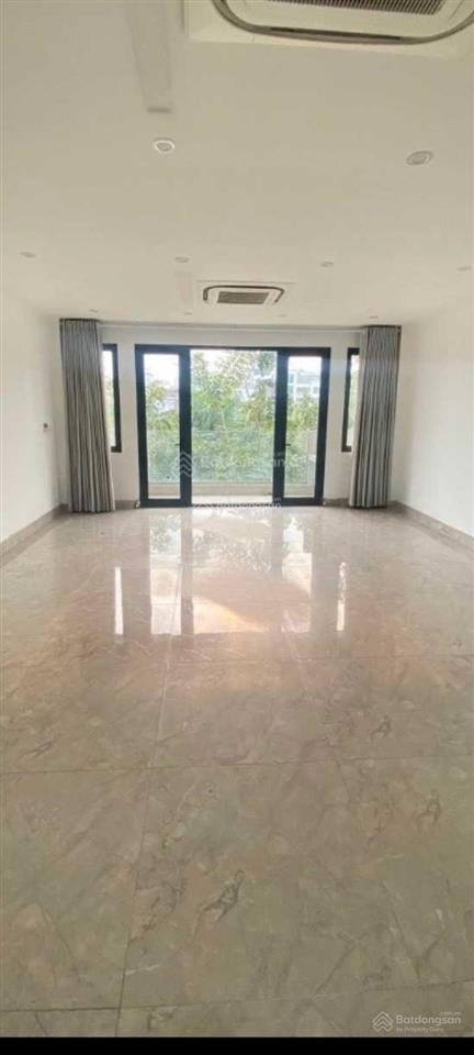Số nhà 33 khu trung yên 0975 983 *** giá 16 triệu/th, chính chủ cho thuê nhà 4 tầng vị trí thoáng đẹp