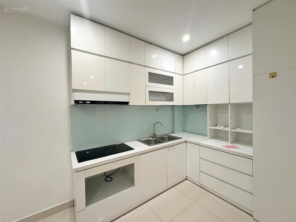 Cần tiền bán gấp 2pn 2wc tòa s302 vinhomes grand park giá cực tốt
