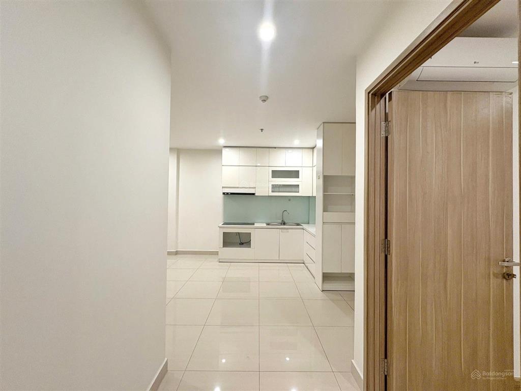 Cần tiền bán gấp 2pn 2wc tòa s302 vinhomes grand park giá cực tốt