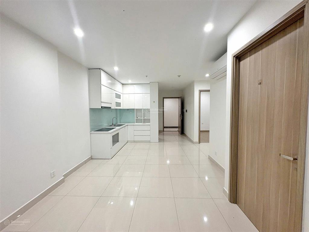 Cần tiền bán gấp 2pn 2wc tòa s302 vinhomes grand park giá cực tốt