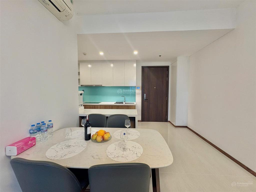 Trống sẵn cho thuê 2pn one verandah full nội thất mới tinh  xem nhà là mê
