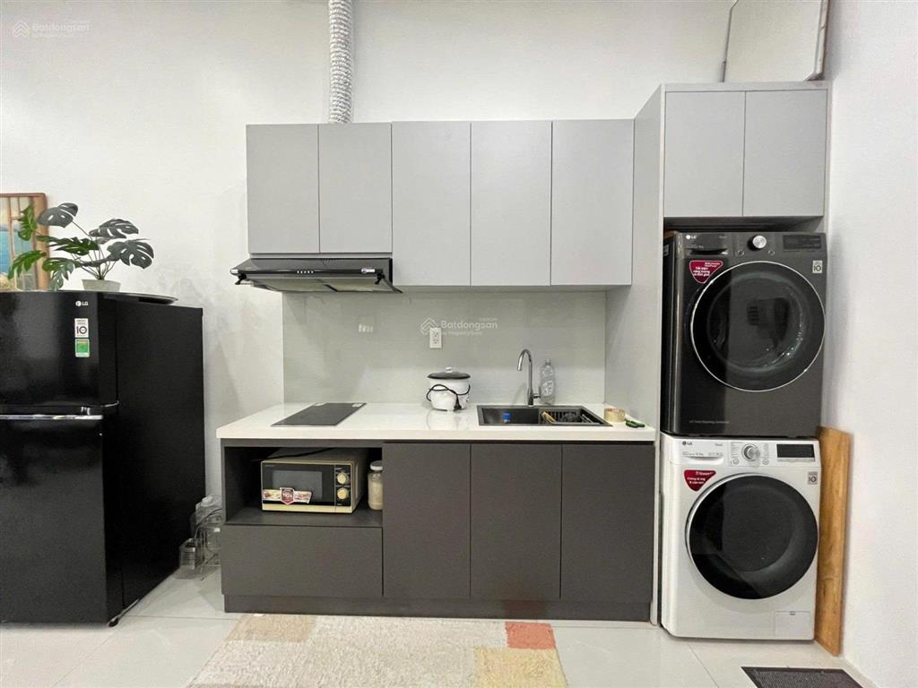 The sun avenue  trống sẵn cho thuê studio 50m2 có ngăn phòng giá tốt