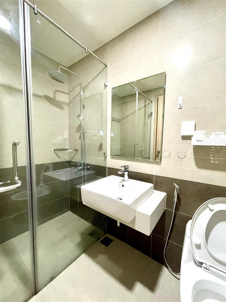Cho thuê hàng hiếm 2pn nhà đẹp the sun avenue giá tốt